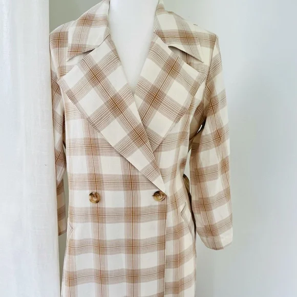 Cara Santana She Loves The Attention Plaid Trench - Picture 12 of 14